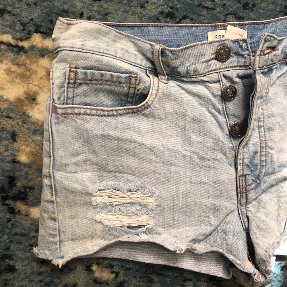 F21 3-Button Denim Shorts - Picture 2 of 5